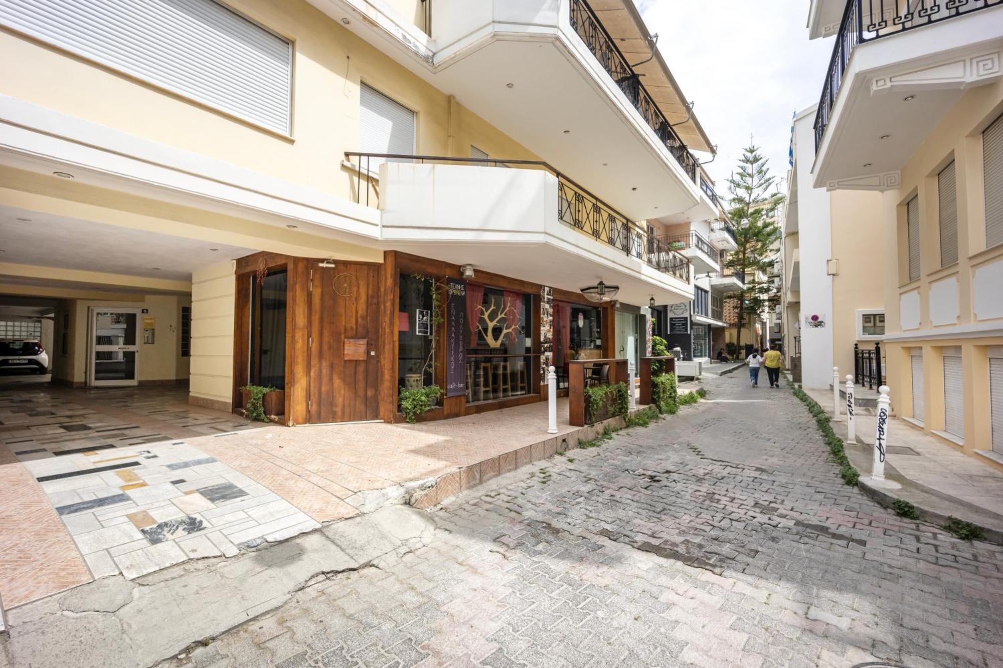 Fabulous Central Apartment Close To The Sea! Chalkís Exteriér fotografie